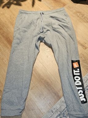 Mens Gray Nike Just Do It Joggers Sweatpants Gray Drawstring Elastic Rise XL